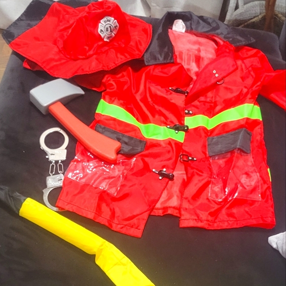 Kids sz 4-5 Fireman Costume 5 pc set - Picture 1 of 2